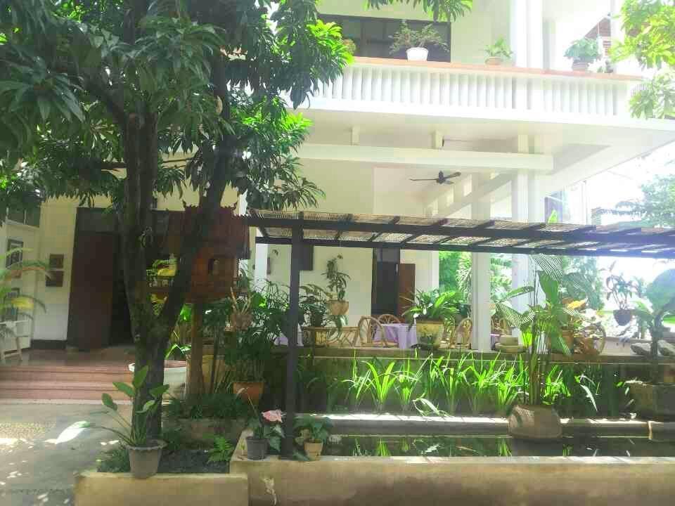 ลานิส เฮาส์ บาย เดอะ พอนด์ Hotel เวียงจันทน์ ภายนอก รูปภาพ