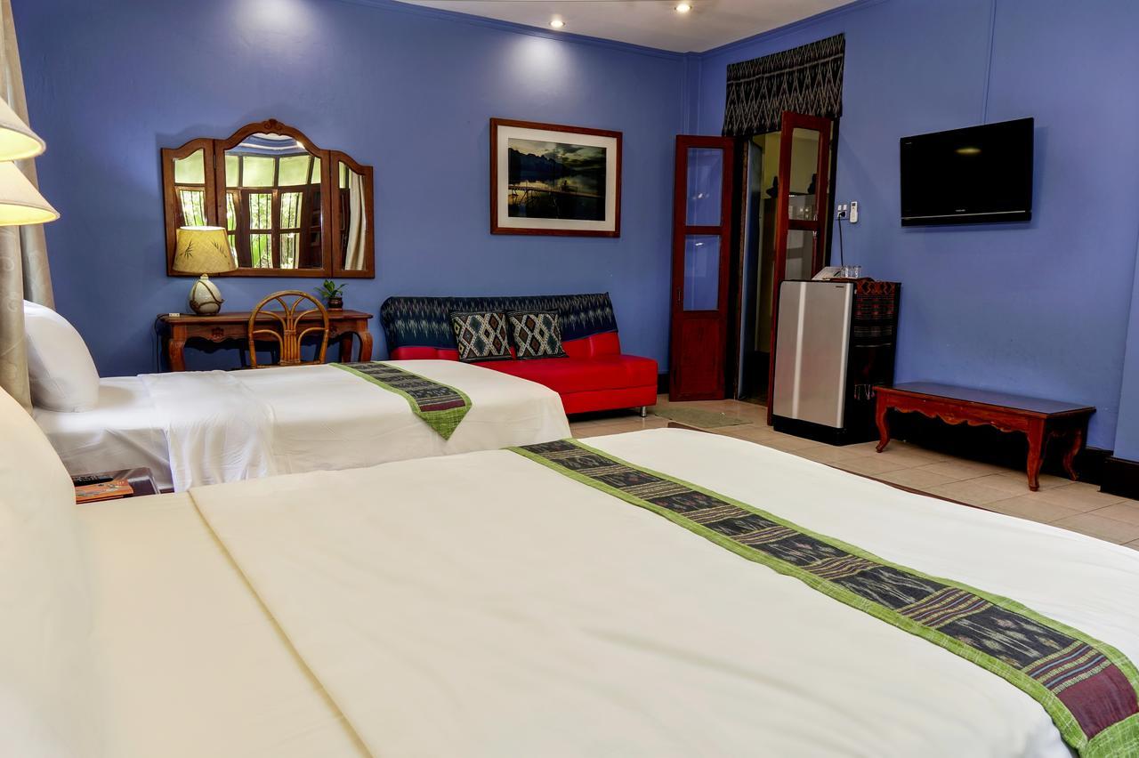ลานิส เฮาส์ บาย เดอะ พอนด์ Hotel เวียงจันทน์ ภายนอก รูปภาพ