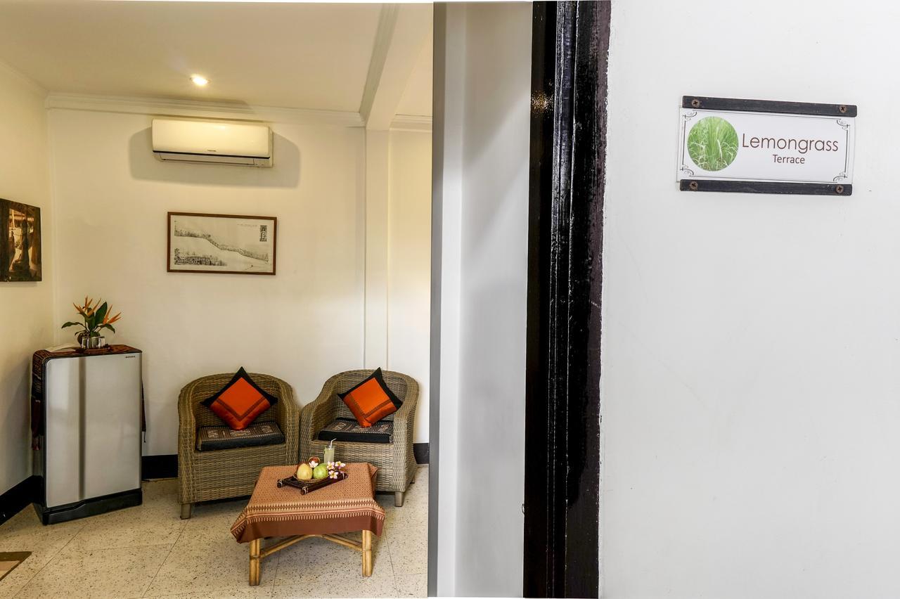 ลานิส เฮาส์ บาย เดอะ พอนด์ Hotel เวียงจันทน์ ภายนอก รูปภาพ